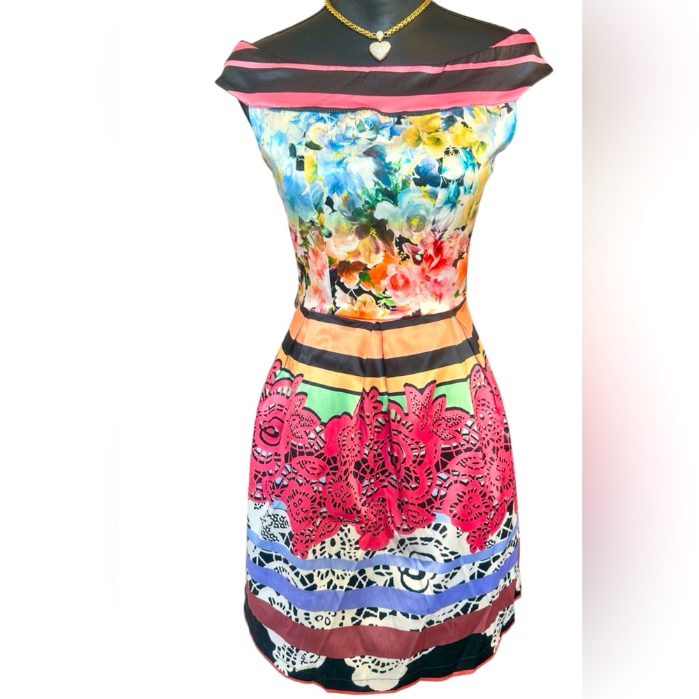 Rinascimento Off-Shoulder Sheath Dress - Picture 3 of 13